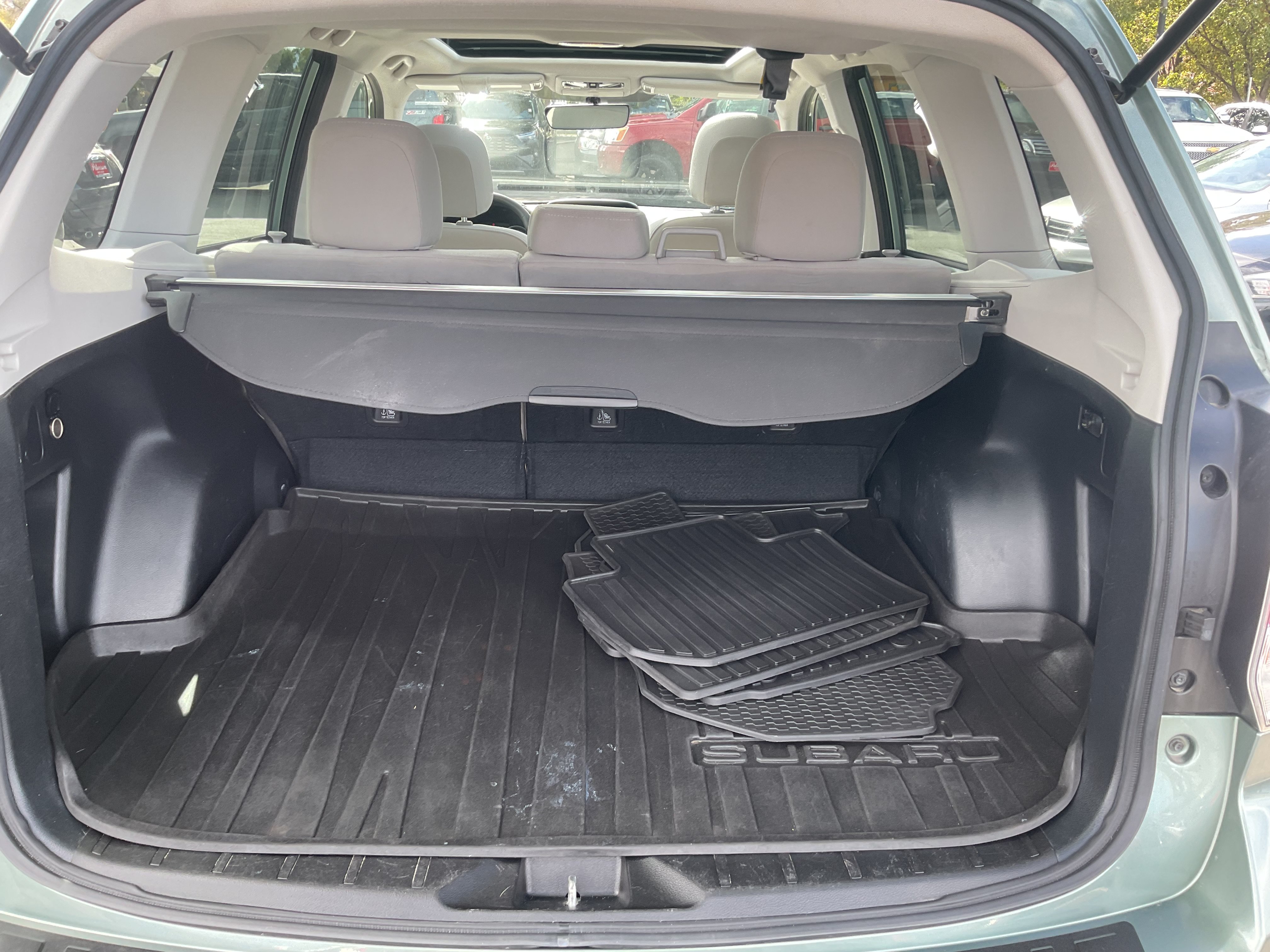 Used 2017 Subaru Forester 2.5i Premium AWD/4WD image 9