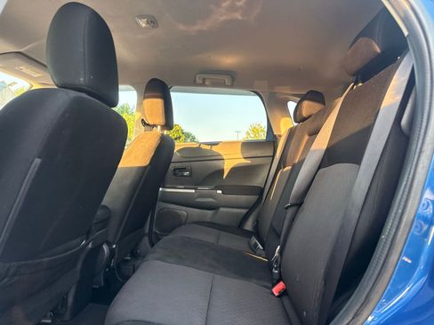 Used 2019 Mitsubishi Outlander Sport ES FWD image 25