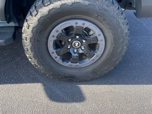 Used 2023 Ford Bronco Badlands AWD/4WD image 4