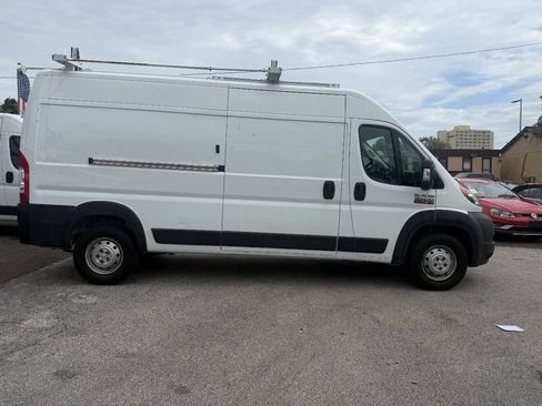 Used 2022 RAM ProMaster 3500 FWD image 1