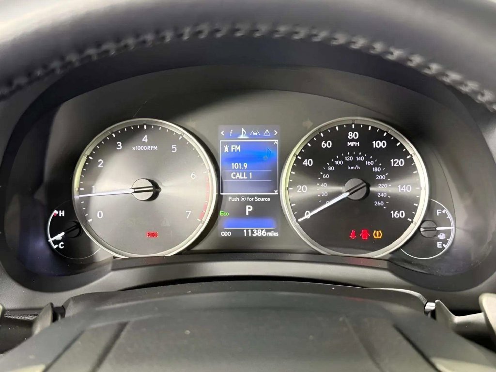 Used 2023 Lexus RC 300 RWD image 13