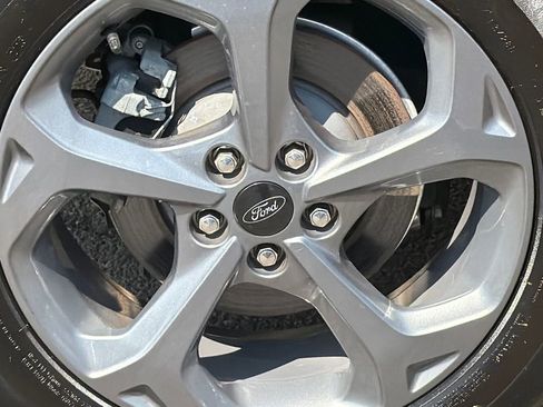 Used 2023 Ford Escape ST-Line Select AWD/4WD image 6