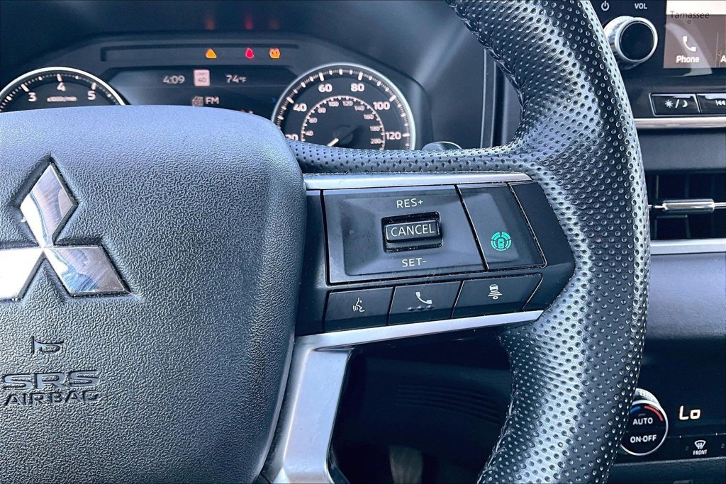 Used 2024 Mitsubishi Outlander SE Black Edition AWD/4WD image 19