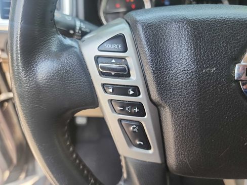 Used 2016 Nissan Titan SL RWD image 22