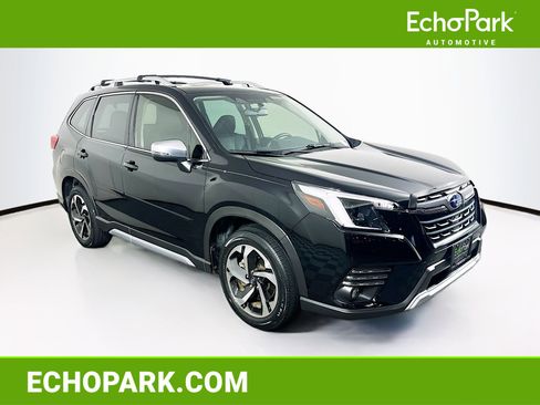 Used 2023 Subaru Forester Touring image 1