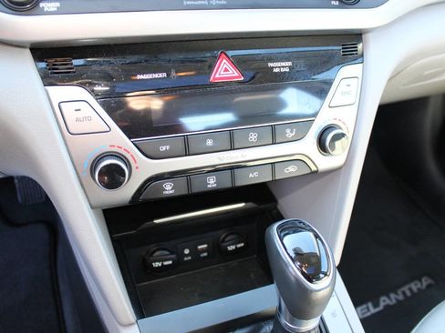 Used 2018 Hyundai Elantra Value Edition image 16