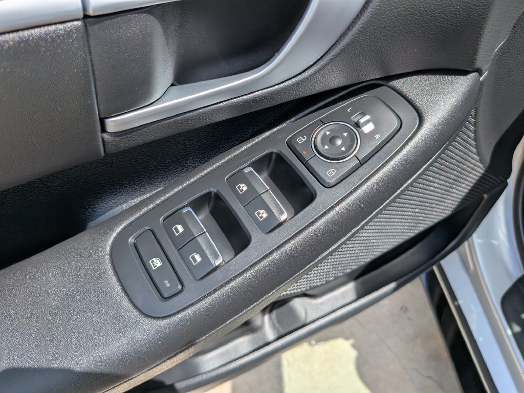 Used 2024 Hyundai Sonata SEL FWD image 19