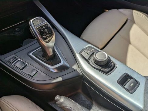 Used 2015 BMW M235i Convertible image 25