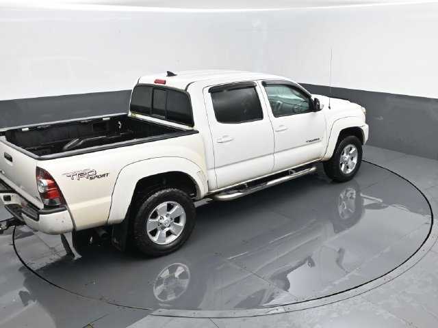 Used 2012 Toyota Tacoma 4x4 Double Cab w/ TRD Sport Pkg image 25