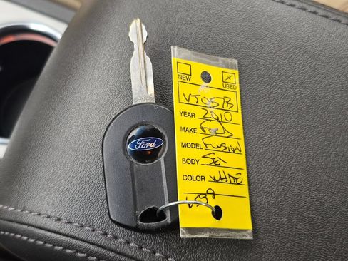 Used 2010 Ford Fusion SEL FWD image 32