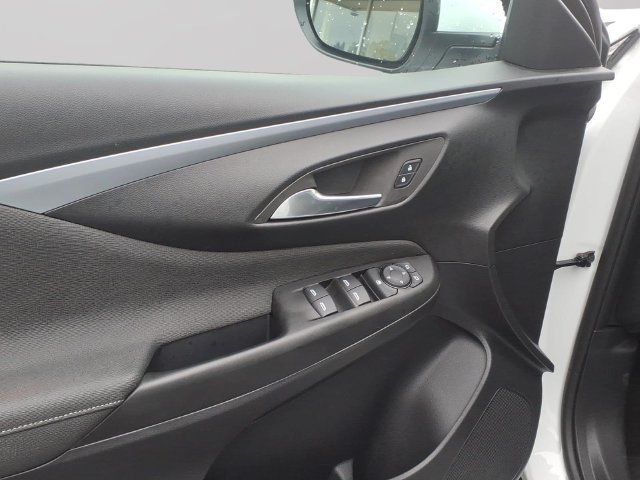 Used 2026 Buick Envista Preferred FWD image 9