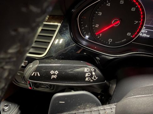 Used 2017 Audi A8 L 4.0T w/ Driver Assistance Package image 42