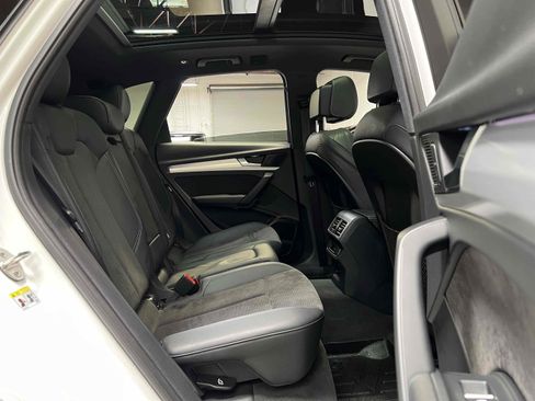 Used 2018 Audi SQ5 Prestige w/ Prestige Package image 29