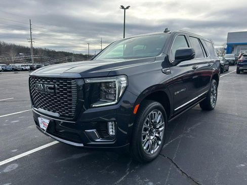 Used 2023 GMC Yukon Denali Ultimate image 8