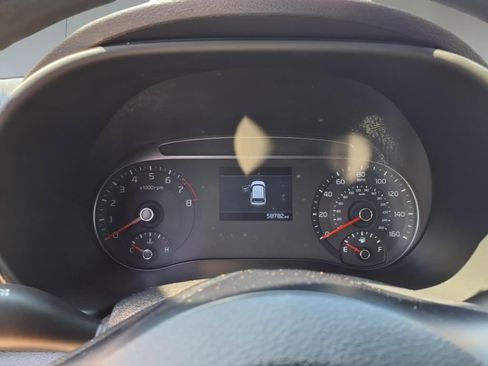 Used 2021 Kia Soul LX image 10