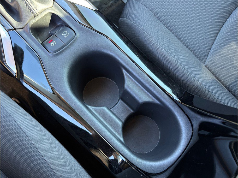 Used 2022 Toyota Corolla LE FWD image 27