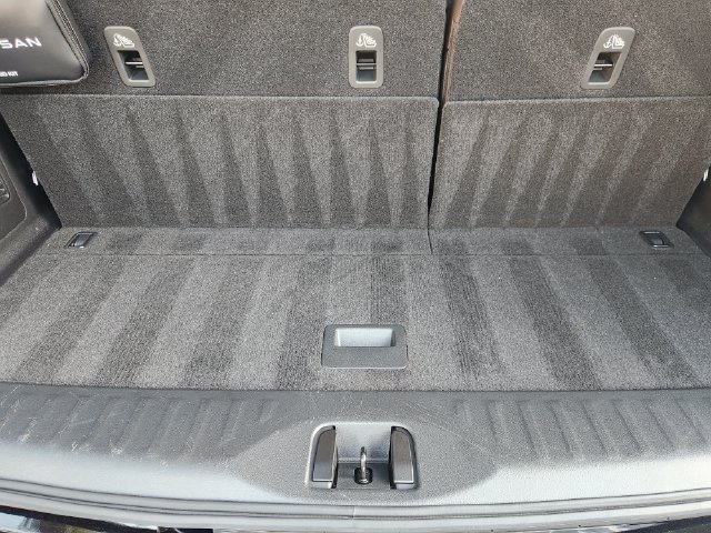 Used 2025 Nissan Armada Platinum RWD image 30