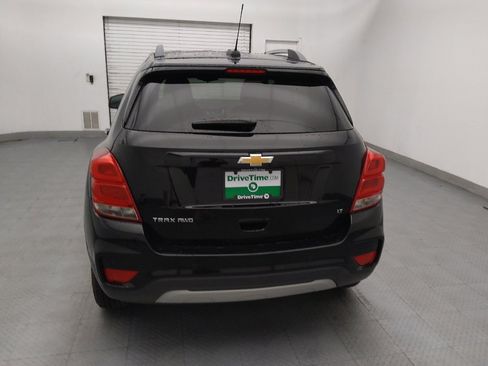 Used 2018 Chevrolet Trax LT w/ Sun & Sound Package AWD/4WD image 6