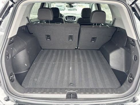 Used 2023 GMC Terrain SLE image 20