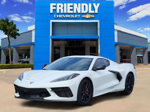 Used 2024 Chevrolet Corvette Stingray Coupe w/ Z51 Performance Package image 3