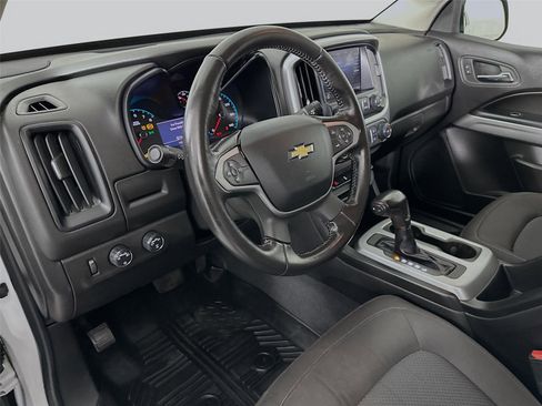 Used 2019 Chevrolet Colorado LT image 9