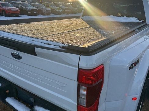 Used 2020 Ford F350 XLT image 5