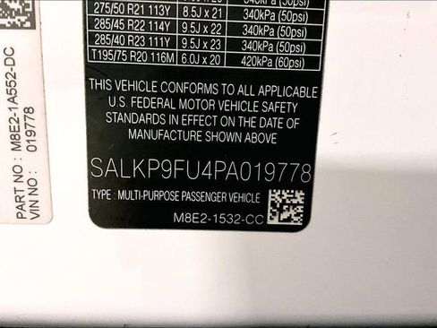 Certified 2023 Land Rover Range Rover SE image 34