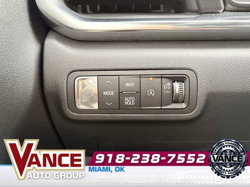 Used 2025 GMC Terrain Elevation w/ Black Edition AWD/4WD image 29