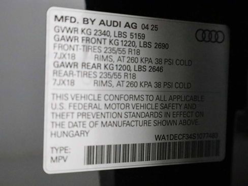 Certified 2025 Audi Q3 2.0T Premium w/ Convenience Package AWD/4WD image 41
