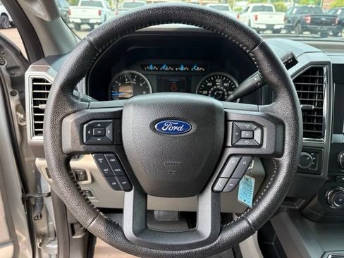 Used 2016 Ford F150 XLT w/ Equipment Group 302A Luxury AWD/4WD image 22