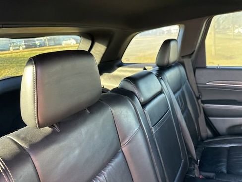 Used 2016 Jeep Grand Cherokee Limited image 12