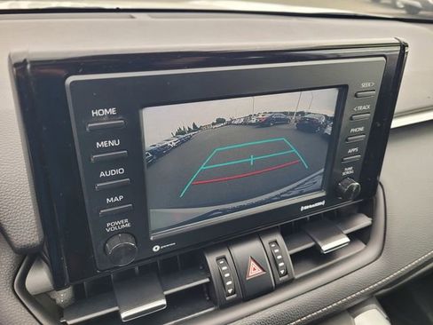 Used 2022 Toyota RAV4 XLE Premium FWD image 16