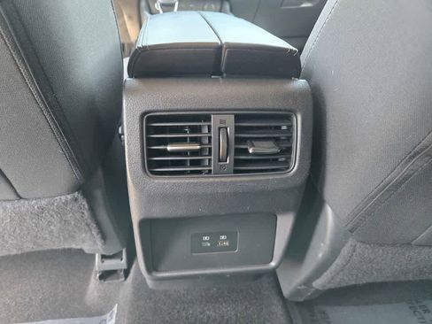 Used 2021 Nissan Rogue SV FWD image 13