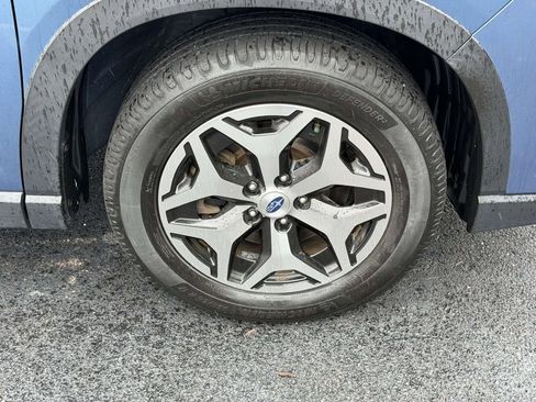 Used 2020 Subaru Forester Premium AWD/4WD image 25