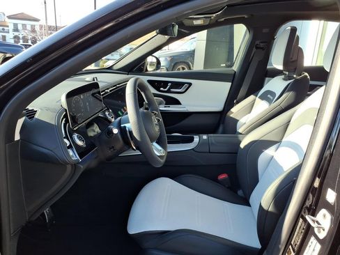 New 2026 Mercedes-Benz E 53 AMG e 4MATIC Sedan image 13