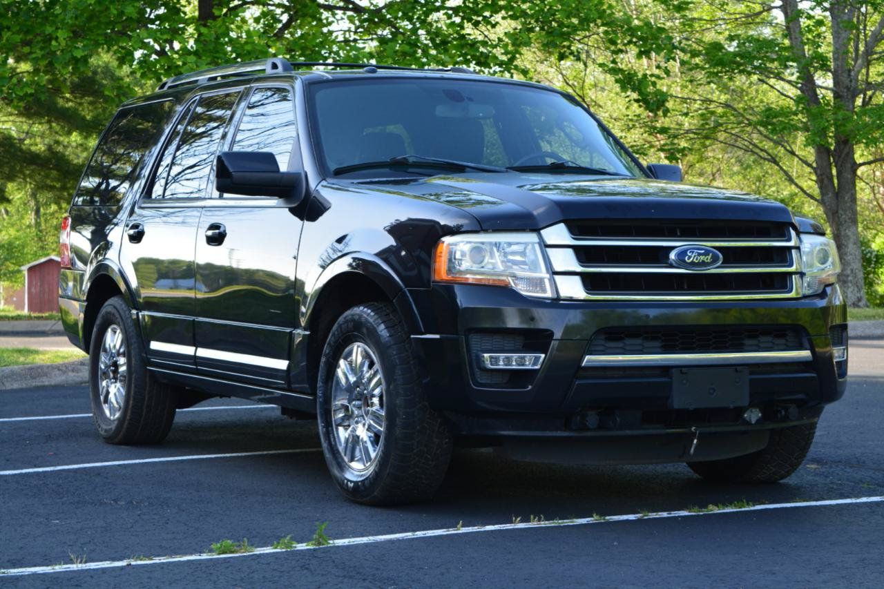 Used 2015 Ford Expedition Limited w/ Equipment Group 301A AWD/4WD image 3