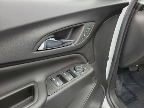 Used 2022 Chevrolet Equinox LT FWD image 18