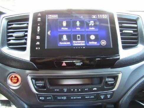 Used 2017 Honda Pilot EX-L image 18