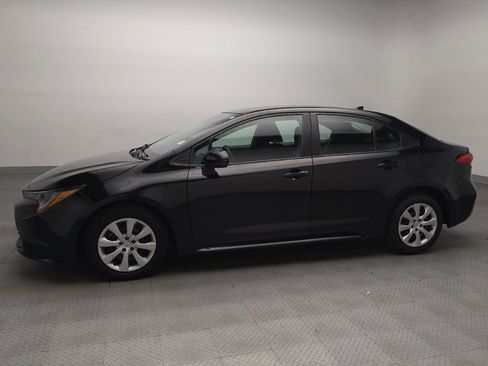 Used 2023 Toyota Corolla LE FWD image 2