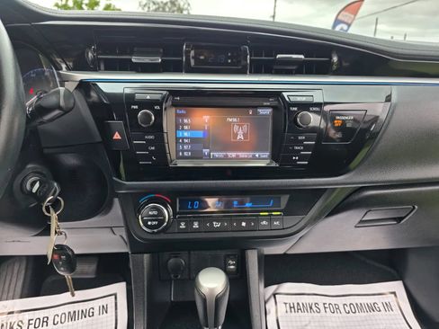 Used 2014 Toyota Corolla S image 18
