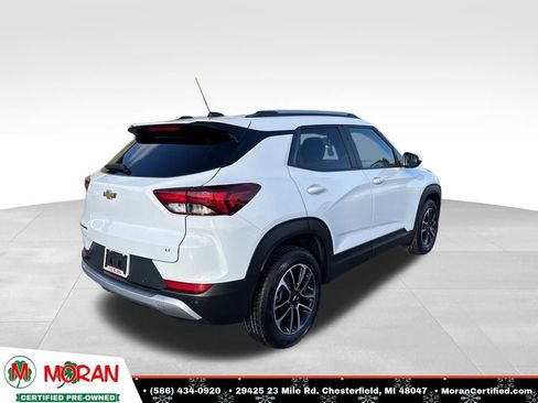 Used 2025 Chevrolet TrailBlazer LT w/ LT Cold Weather Package image 5