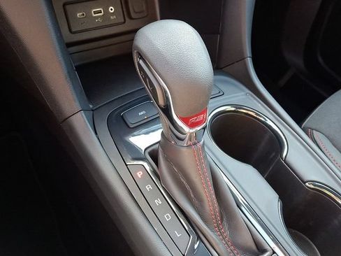 Used 2024 Chevrolet Equinox RS AWD/4WD image 16