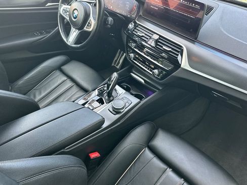 Used 2022 BMW 540i xDrive w/ M Sport Package AWD/4WD image 16