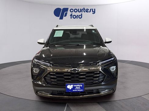 Used 2025 Chevrolet TrailBlazer ACTIV w/ Driver Confidence Package AWD/4WD image 2