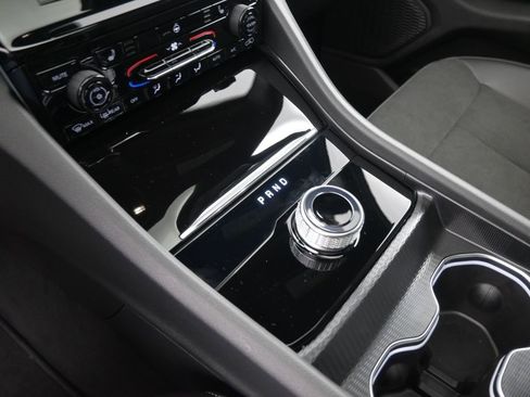 New 2025 Jeep Grand Cherokee L Altitude image 9