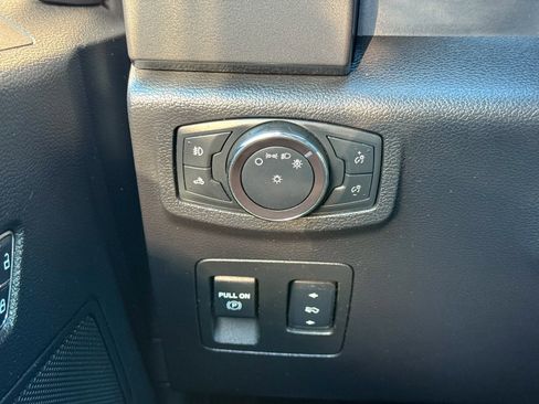 Used 2017 Ford F150 XLT w/ Equipment Group 302A Luxury image 33