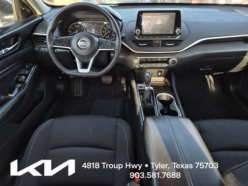 Used 2021 Nissan Altima 2.5 SV FWD image 25