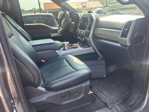 Used 2022 Ford F250 Lariat w/ Lariat Value Package AWD/4WD image 7