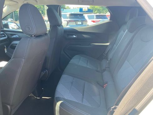 Used 2027 Chevrolet Bolt LT w/ Comfort Package FWD image 21
