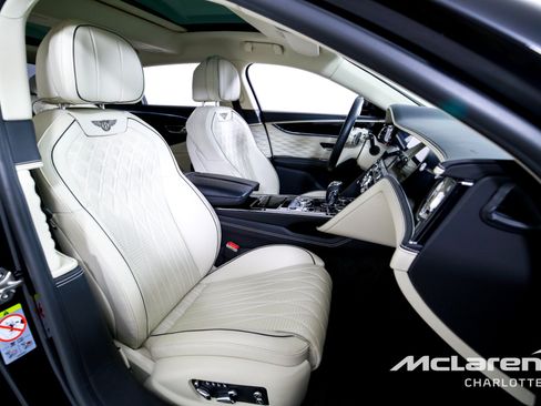 Used 2020 Bentley Flying Spur W12 AWD/4WD image 27